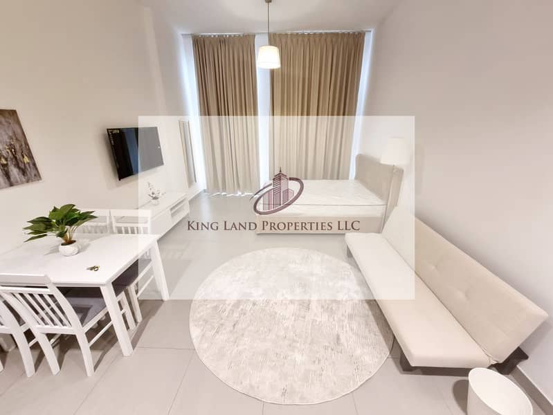 Best Deal! Studio with Pool, Gym & Covered Parking