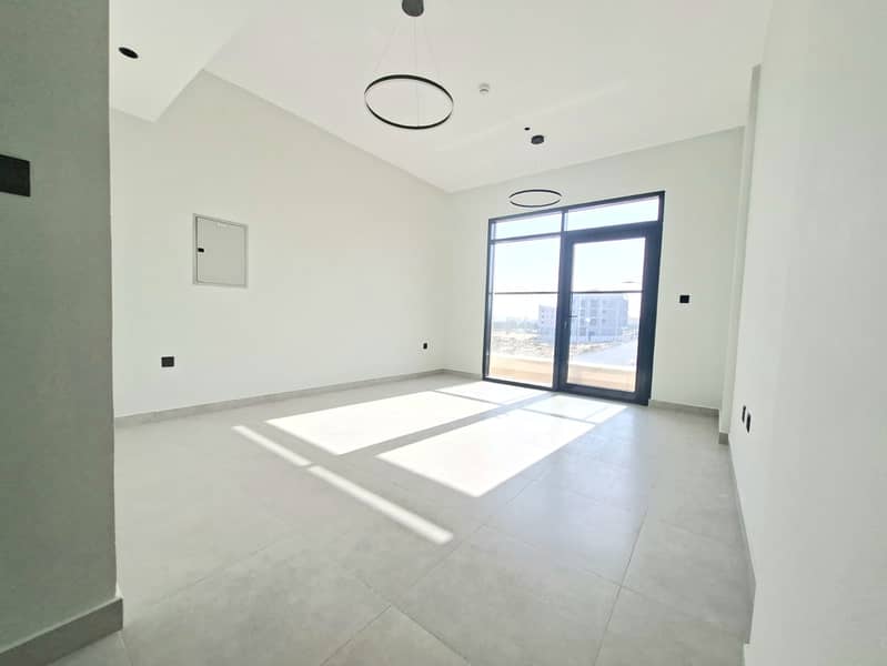 Limit time offer 30 day's free Brand new luxury 1BHK apartment with baloney 2 bathroom in tilal city sharjah