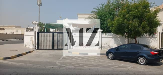مبنى سكني 4 غرف نوم للبيع في الرملة، الشارقة - صورة واتساب بتاريخ 2025-11-23 في 14.13. 10_876e549a. jpg مبنى سكني 4 غرف نوم للبيع في الرملة، الشارقة - صورة واتساب بتاريخ 2025-11-23 في 14.13. 10_876e549a. jpg