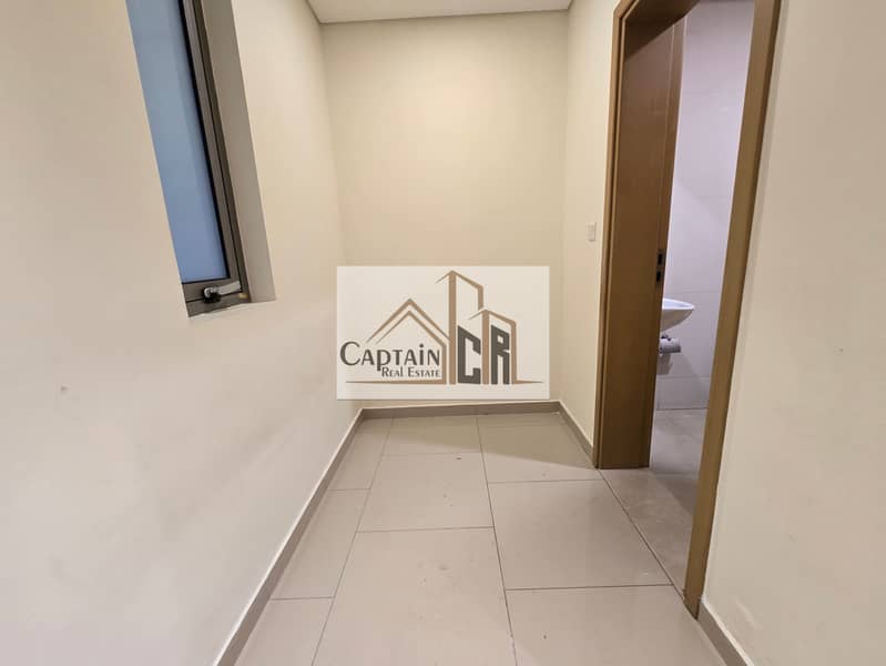 18 1000358123. jpg