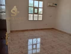 للايجار فيلا 6 غرف مدينة العين في منططقة الصاروج