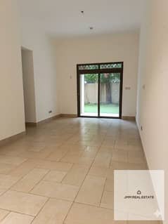 حديقة واسعة | قريب من الحديقة العامة | فسيح