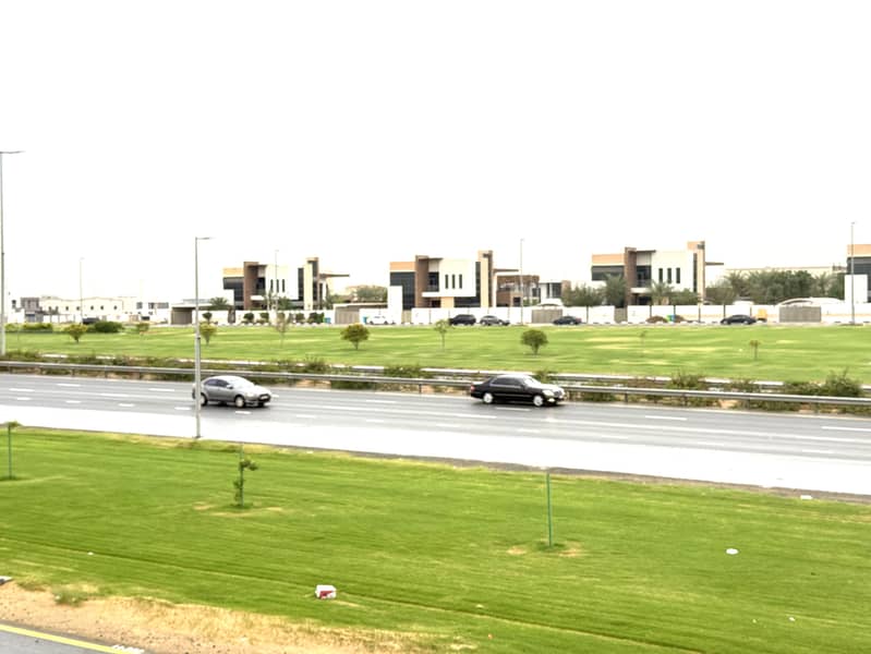 Levish BRAND NEW FIRST SHAFTING 1bhk 2washroom with balcony Waldrop Al tai Sharjah