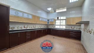 فیلا في الشامخة 4 غرف 165000 درهم - 14828840