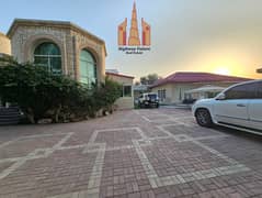 فیلا في مويلح 4 غرف 130000 درهم - 14829123