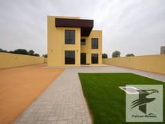 Spacious 6BR Villa with Big Garden | Ready to Move