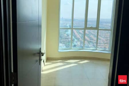 1 Bedroom Flat for Rent in Jumeirah Lake Towers (JLT), Dubai - Spacious One Bed + Study Unit on a High Floor 1 Bedroom Flat for Rent in Jumeirah Lake Towers (JLT), Dubai - Spacious One Bed + Study Unit on a High Floor