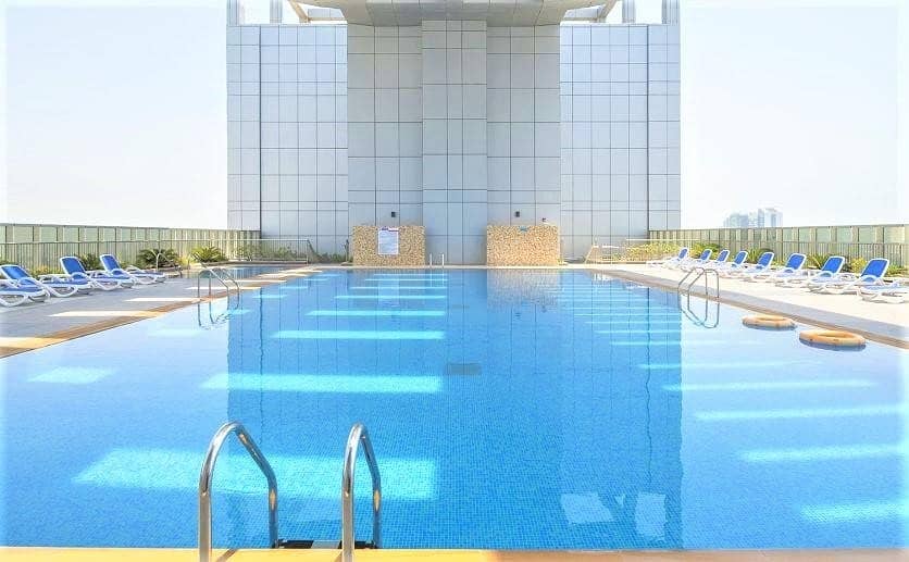 Luxurious 4 BR-Huge Kitchen-Sea View with 2 Parking Gym Pool Luxurious 4 BR-Huge Kitchen-Sea View with 2 Parking Gym Pool