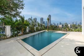 6,000 Sq Ft l 5 Bedroom l Lake Skyline Views