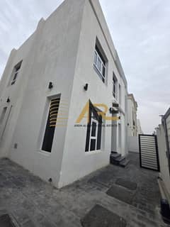 فیلا في حوشي 5 غرف 159999 درهم - 14833018