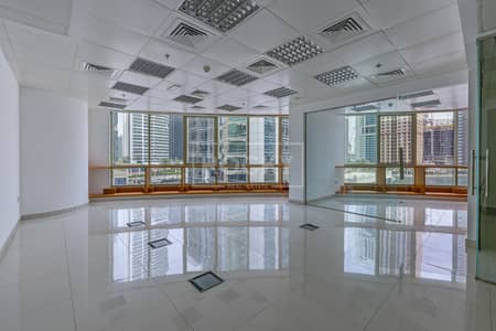 Office for Rent in Jumeirah Lake Towers (JLT), Dubai - Ready To Move | Close to Metro | Lake View