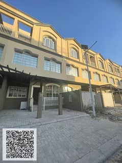 صفقة رائعة فيلا تاون هاوس بثلاث غرف نوم للبيع - 650,000 درهم إماراتي