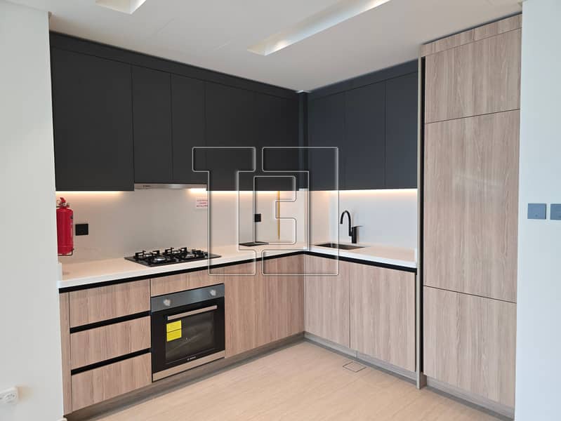 3 Kitchen 3. jpg