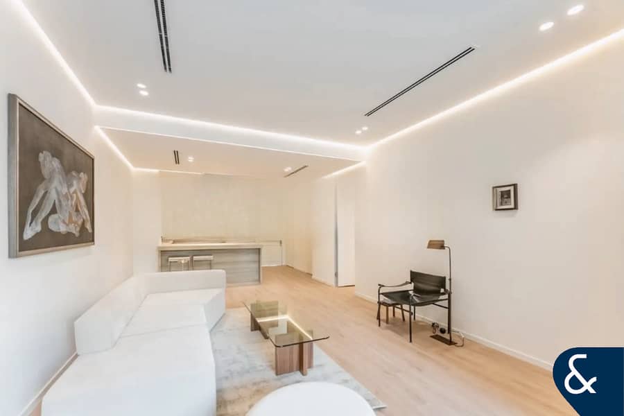 Upgraded | Garden | Vacant | Furnished Upgraded | Garden | Vacant | Furnished
