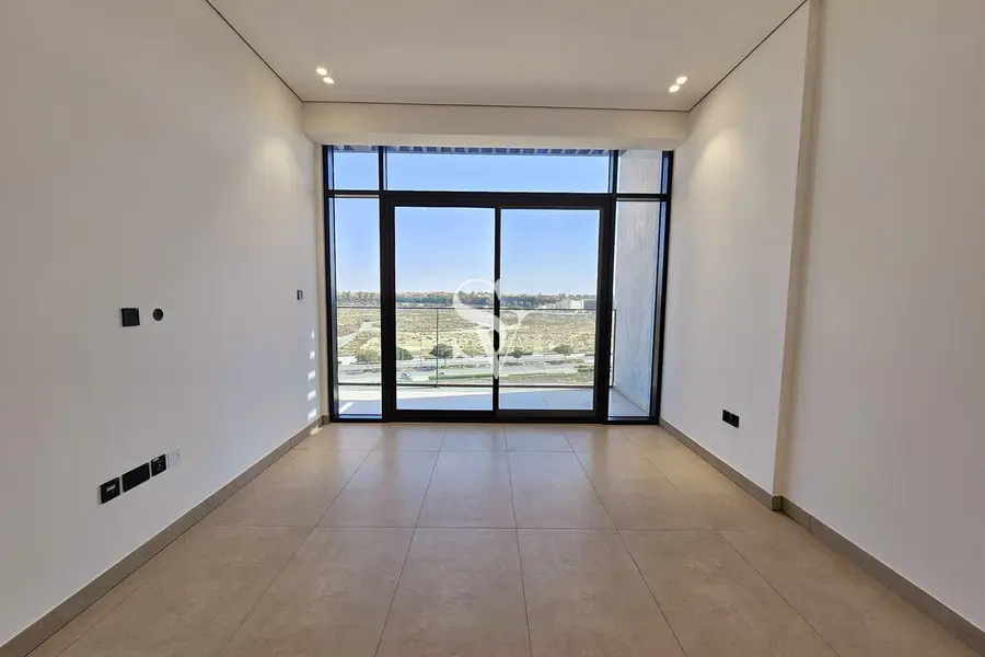 Vacant | White Goods | Spacious | Low Floor - View 2