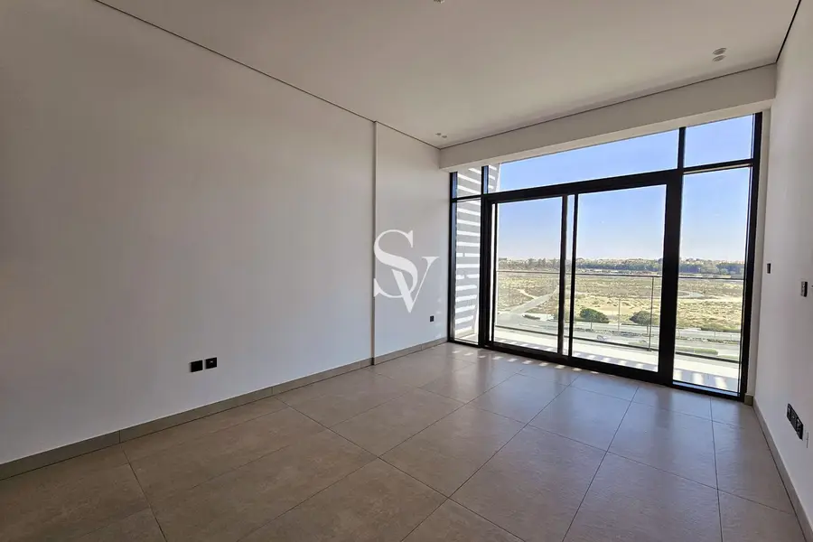 Vacant | White Goods | Spacious | Low Floor - View 6