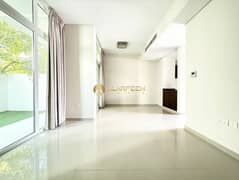 فيلا من 3 غرف نوم | إمكانية الوصول إلى الحديقة | شرفة وصف مفرد