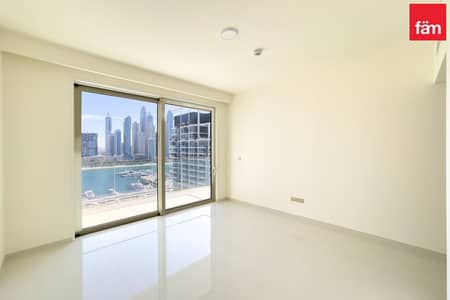 2 Bedroom Flat for Rent in Dubai Harbour, Dubai - Best Price | Marina View | Private Beach