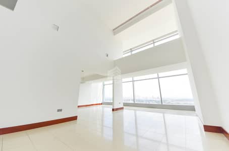 Luxurious Duplex 3 Bedroom Apt in a Prestigious Location | Jumeirah Living Luxurious Duplex 3 Bedroom Apt in a Prestigious Location | Jumeirah Living