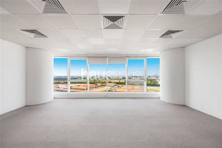 Office for Rent in Business Bay, Dubai - Fitted | Vacant | Bright Layout