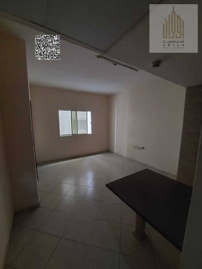 10+ Beds Building for Sale in Al Khan, Sharjah - Luxury Residential Tower for Sale – Al Khan Lagoon