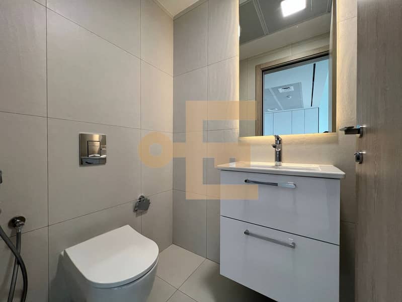 6 d9af86ab-e462-4b24-866d-12c95c39caa6. jpg