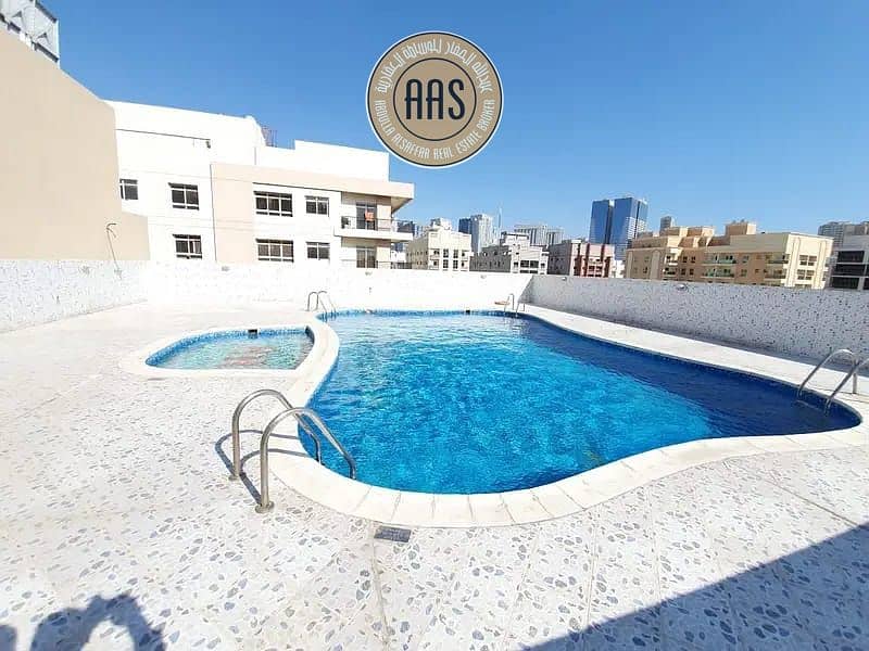 Close To Park 2Bhk Plus Laundry 72k Full Facilities