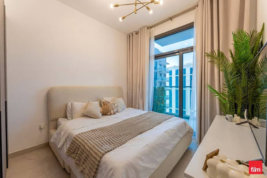 Modern 1Bedroom Freehold Apartment | Laya Heights Modern 1Bedroom Freehold Apartment | Laya Heights