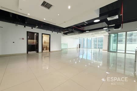 Office for Sale in Business Bay, Dubai - Vacant | Fitted| Prime Location