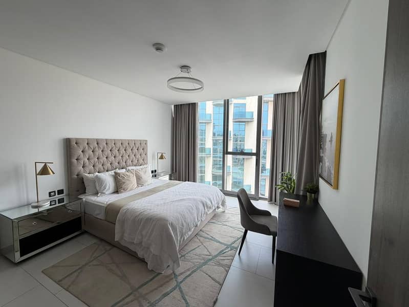 Fully Furnished | Vacant | Luxury Waterfront View