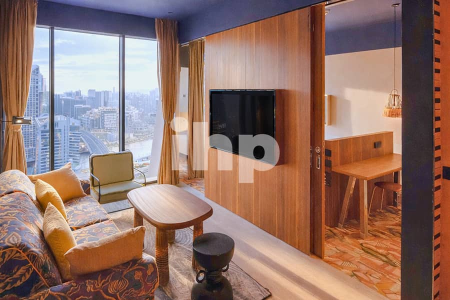 LIVING ROOM . . . jpg LIVING ROOM . . . jpg