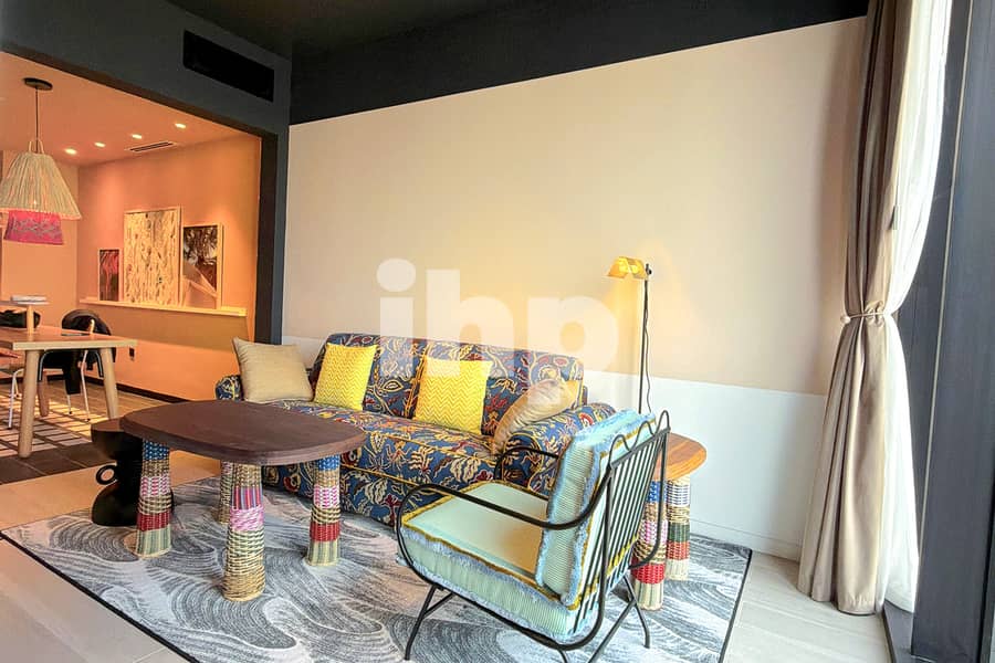 5 living room 6. jpg