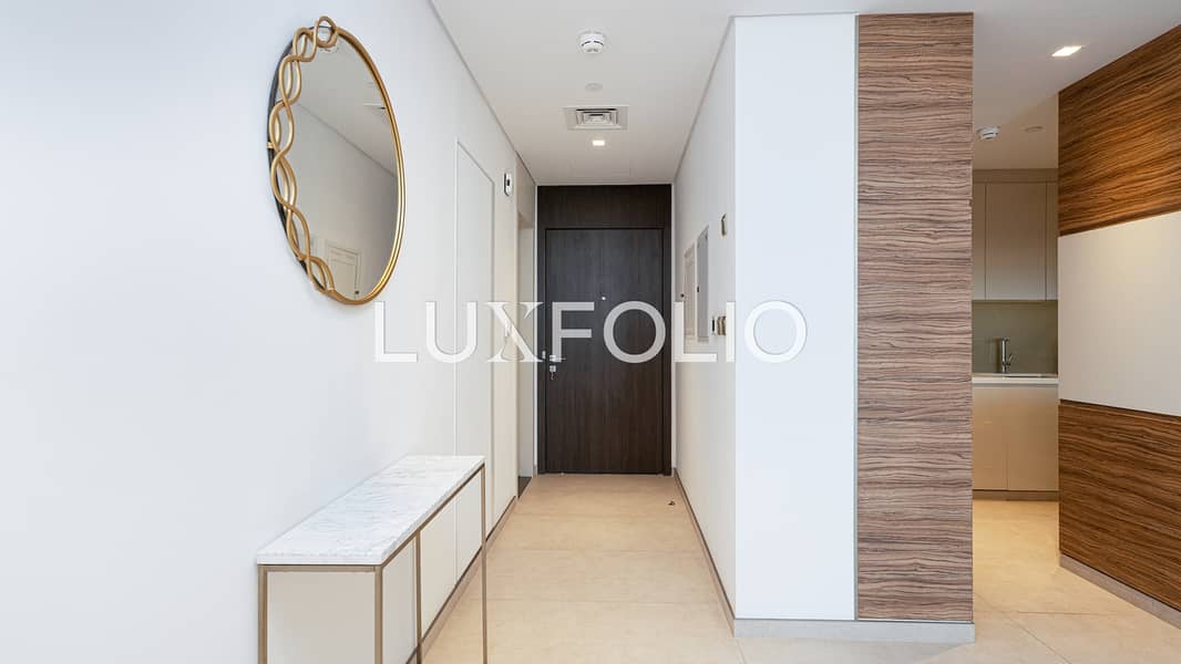 Golf Course View · High-Floor · Fully Furnished — image 2