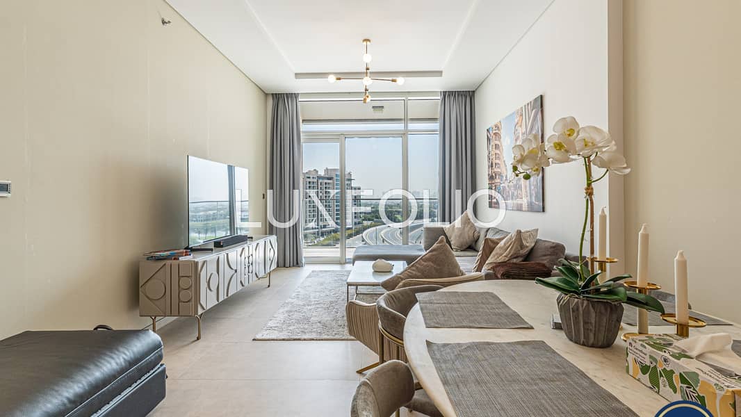 Mid Floor · Lakes View · Unfurnished — image 3