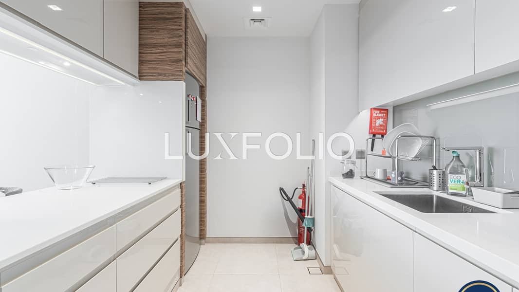 Mid Floor · Lakes View · Unfurnished — image 5