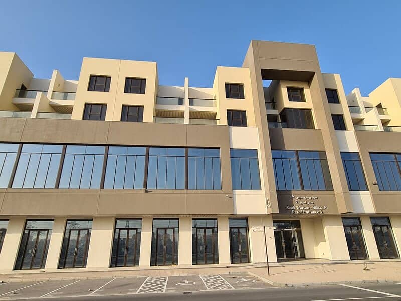 24 souq-warsan-24148_xl. jpg