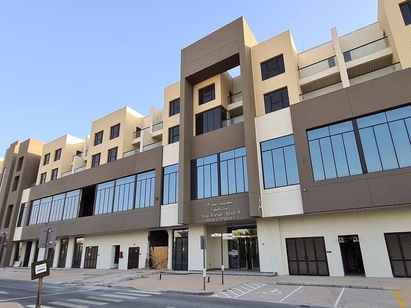 28 souq-warsan-24152_xl. jpg