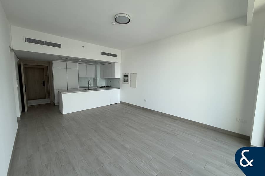 Unobstructed View | Brand New | Vacant Unobstructed View | Brand New | Vacant