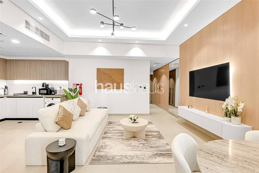 Upgraded I Furnished I Vacant On Transfer Upgraded I Furnished I Vacant On Transfer