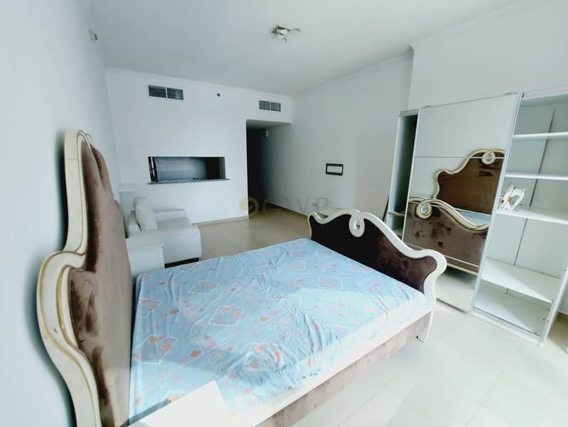 Lovely Unit with View | Bright | Spacious Lovely Unit with View | Bright | Spacious