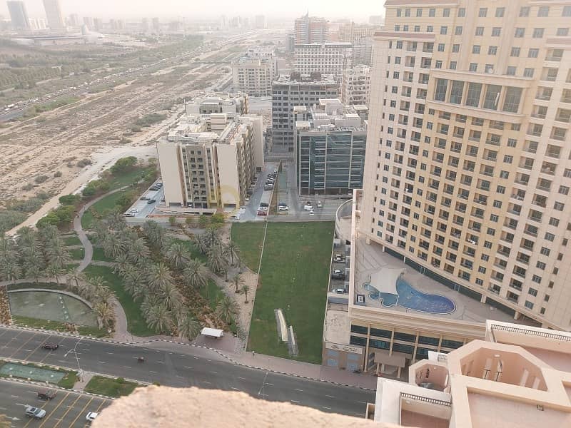 Best Price | Bright | Close to Future Metro Best Price | Bright | Close to Future Metro