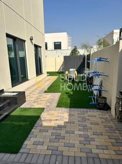 تاون هاوس للإيجار في الشارقة المستدامة | 3 غرف نوم بتصميم انيق | سعر ممتاز