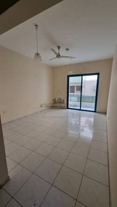 برج سكني عائلي / موقع مميز / نظيف / سعر مناسب