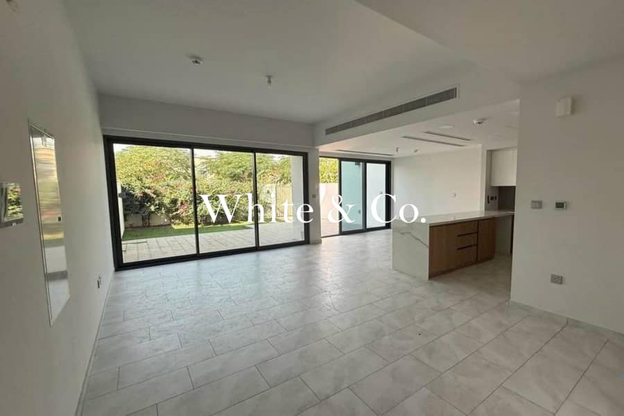 Close to Amenities | Vacant | Single Row Close to Amenities | Vacant | Single Row