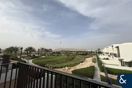 Park Backing | Single Row | Corner Kitchen