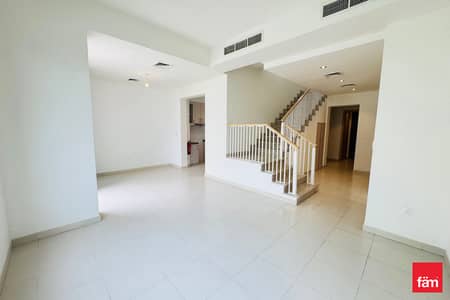 3 Bedroom Villa for Rent in Reem, Dubai - Type J / End Unit / Huge Garden / Ready To Move 3 Bedroom Villa for Rent in Reem, Dubai - Type J / End Unit / Huge Garden / Ready To Move
