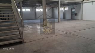 عايز مستودع في المكان الصح مستودع للإيجار – الصجعة (مدينة الإمارات الصناعية) 4500 قدم | ميزانين موقع مميز وسهل الوصول 170,000 درهم سنوياً