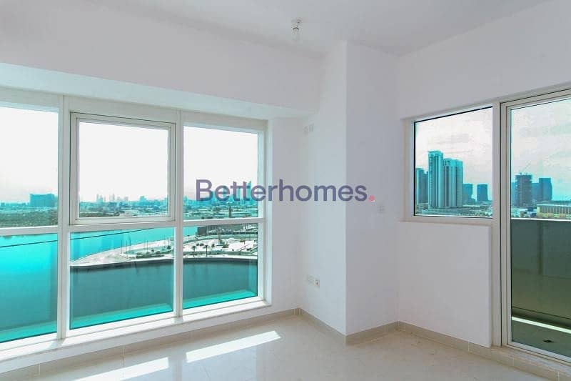 Spacious unit with balcony in Marina Bay by Damac