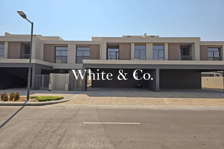 Middle Unit | Semi-Detached | Brand New Middle Unit | Semi-Detached | Brand New