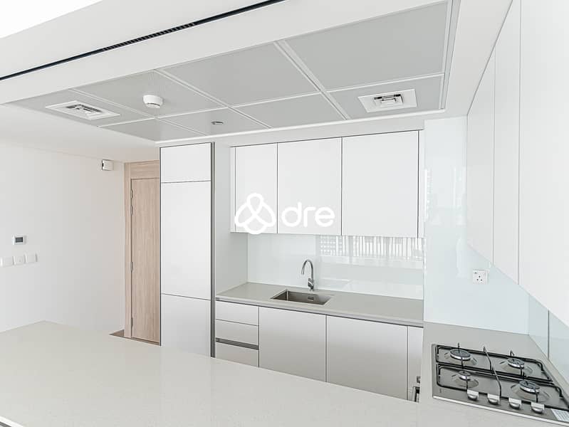 11 DRE00267. JPG